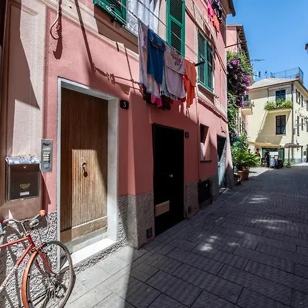 278- Casa Tra I Caruggi E Il Mare, A Due Minuti A Piedi Dalla Baia Del Silenzio * Sestri Levante